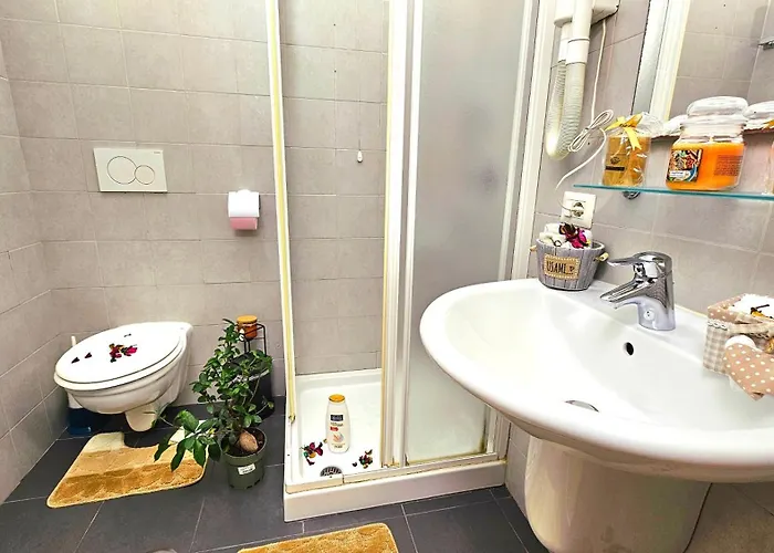 Apartamento A Casa Simpatia -via Bixio, 41 *